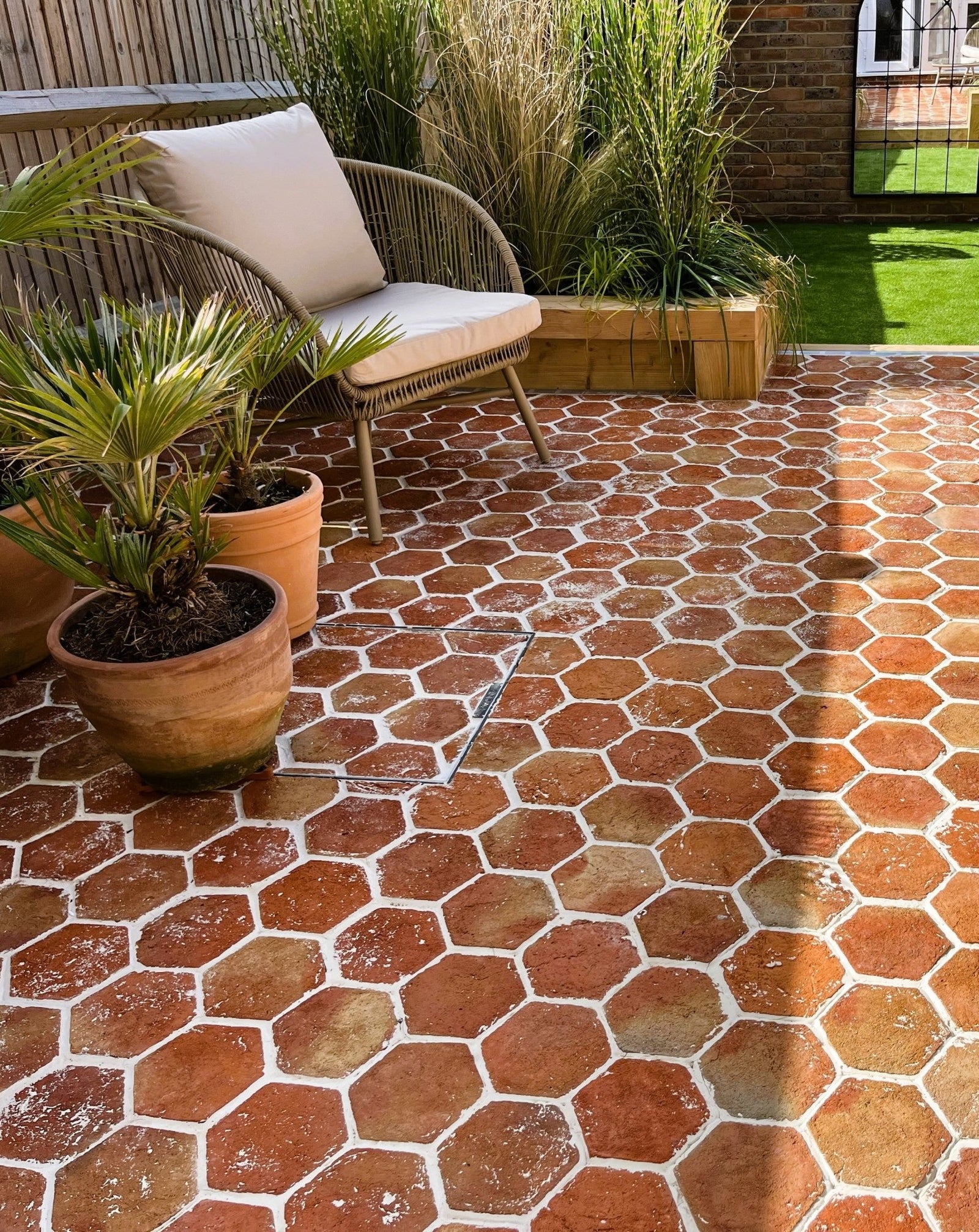 Saint Rossa Rustic Handmade Terracotta Hexagonal Tiles 15 x 15 x 2cm - Baked Earth