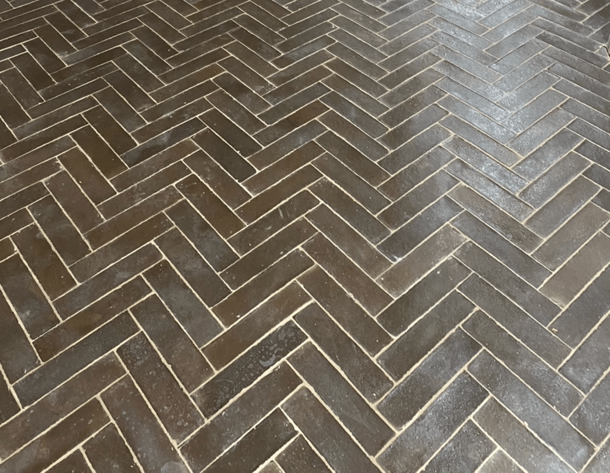 Spanish Rustic Red & Black Terracotta - Baked Earth