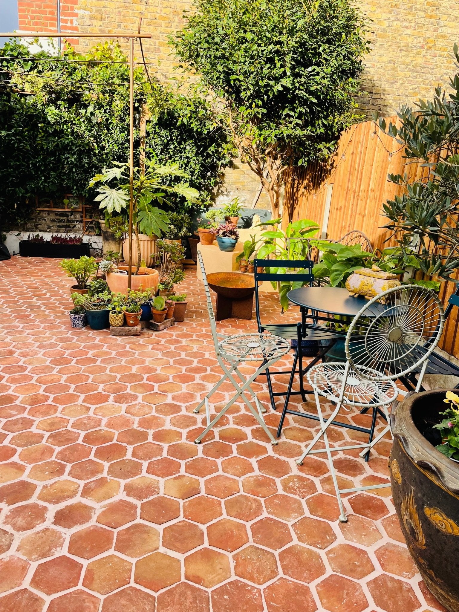 Rustic Terracotta Hexagonal Tiles 20 x 20 x 2cm - Baked Earth